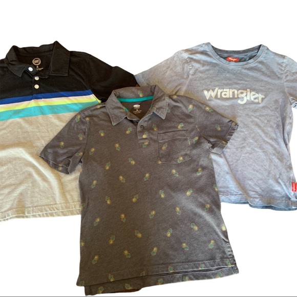 **SOLD** Bundle of Seven Boys Size 8 Shirts - Picture 2 of 5